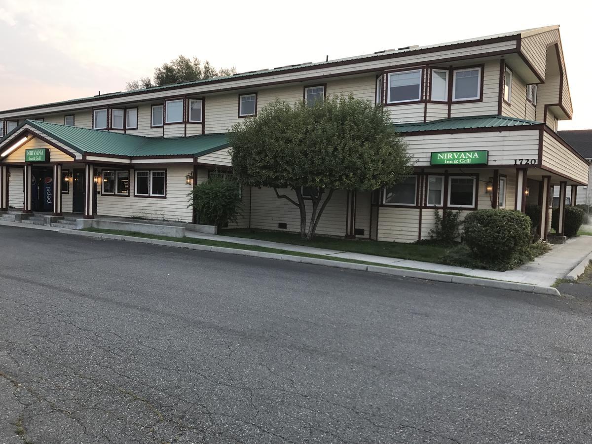 Nirvana Inn & Grill Ellensburg Exteriör bild
